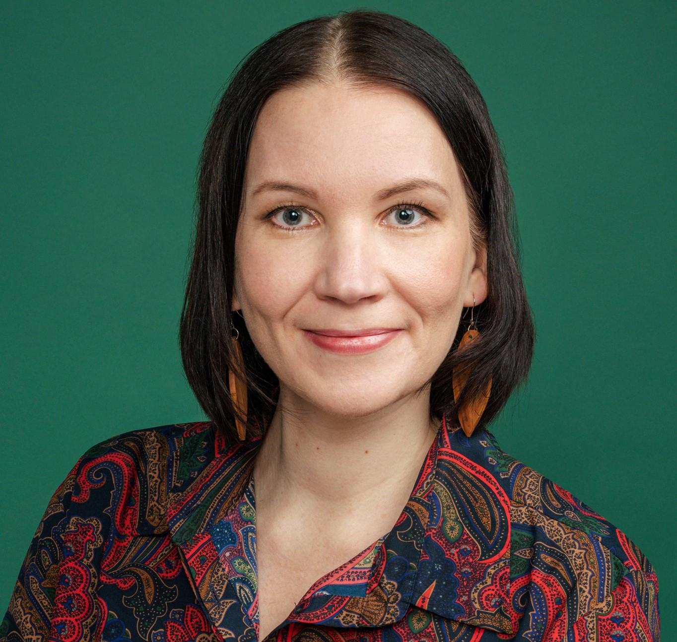 Prof Elina Närvänen